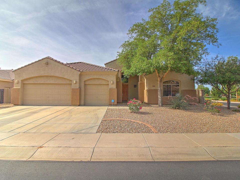 1st image of 17665 W Desert Ln