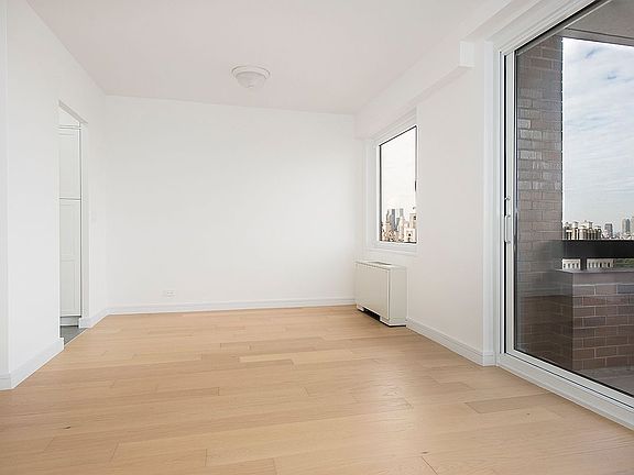 4th image of 45 E 89th St APT 22D