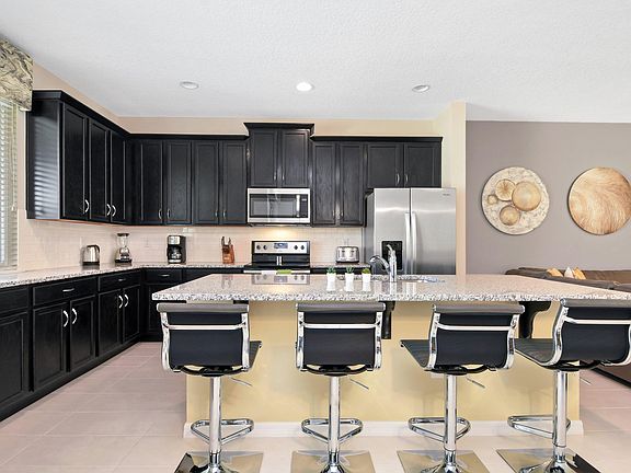 4th image of 1606 Carey Palm Cir #Id1039596p