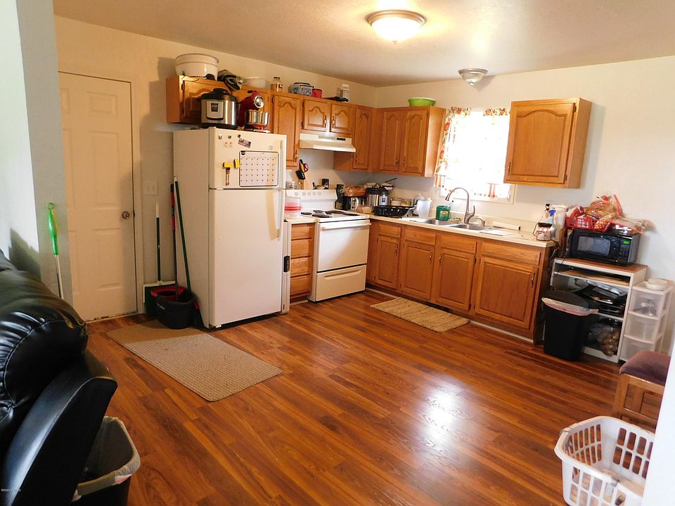 2nd image of 12485 Pine Lake Rd
