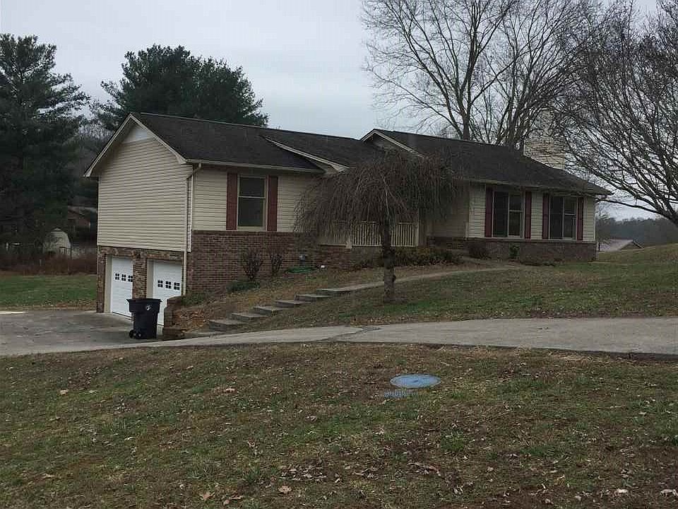 1st image of 5885 Chestnut Oak Dr
