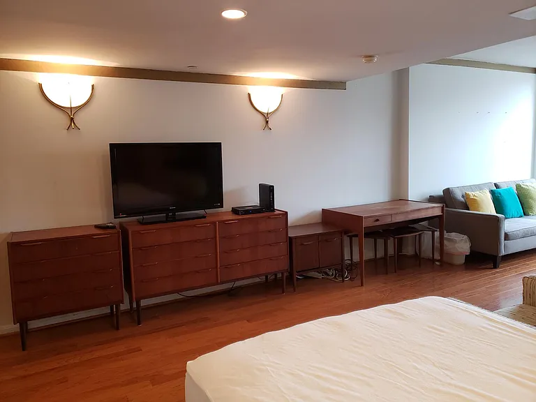 Furnished with TV, Desk, Sofa