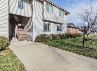 922 Kara Dr #1, Champaign, IL