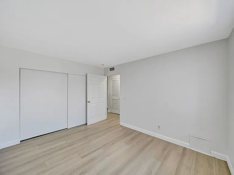 6003 Craner Ave #4 — Photo 16