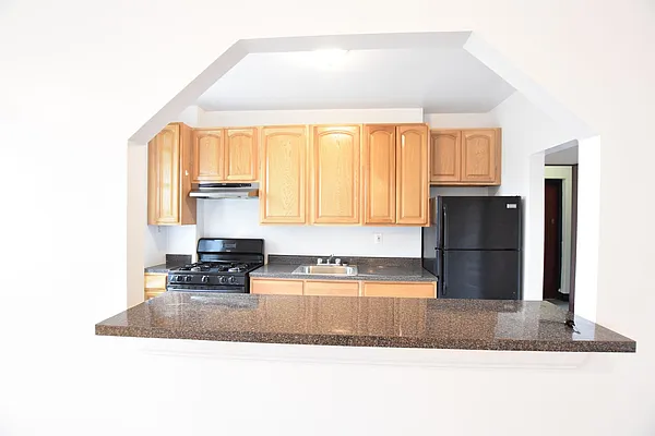 Rented by Clove Realty LLC | media 16