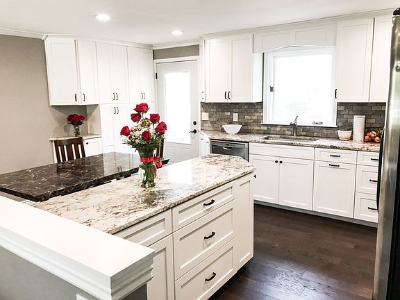 5th image of 3017 Avenue E