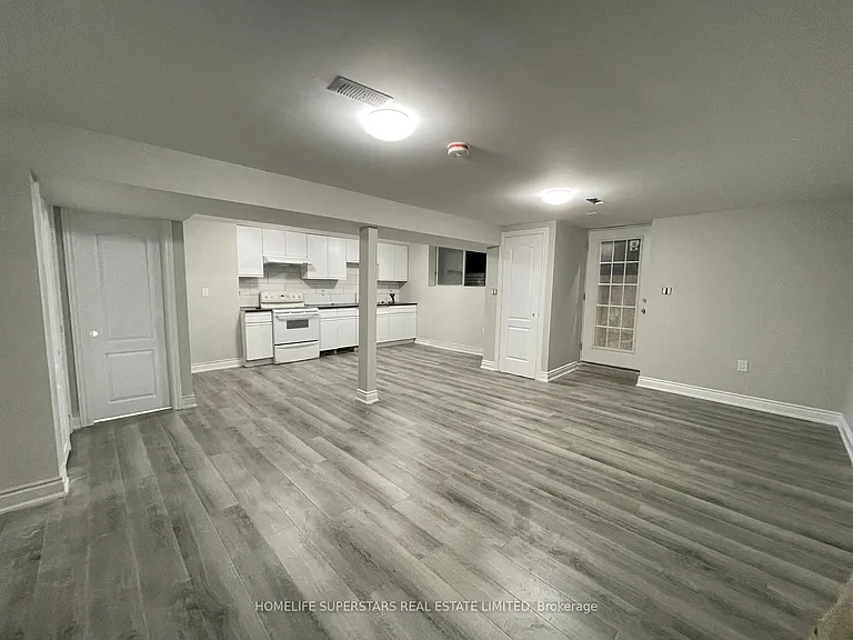 43 Oldfield Dr — Photo 3