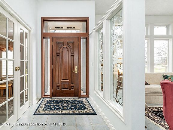 3rd image of 1825 Rowley Rd