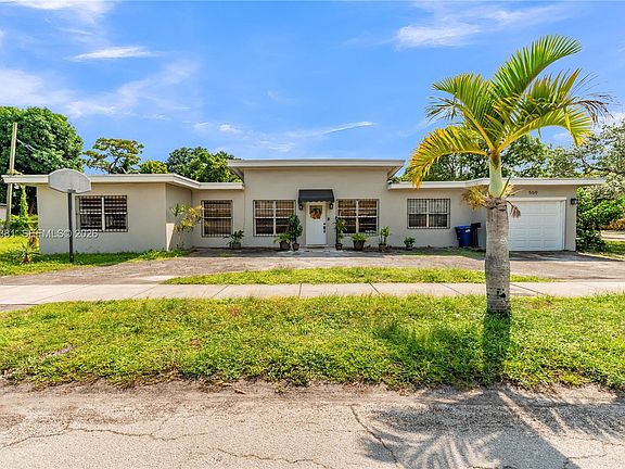 5th image of 550 NW 107th St