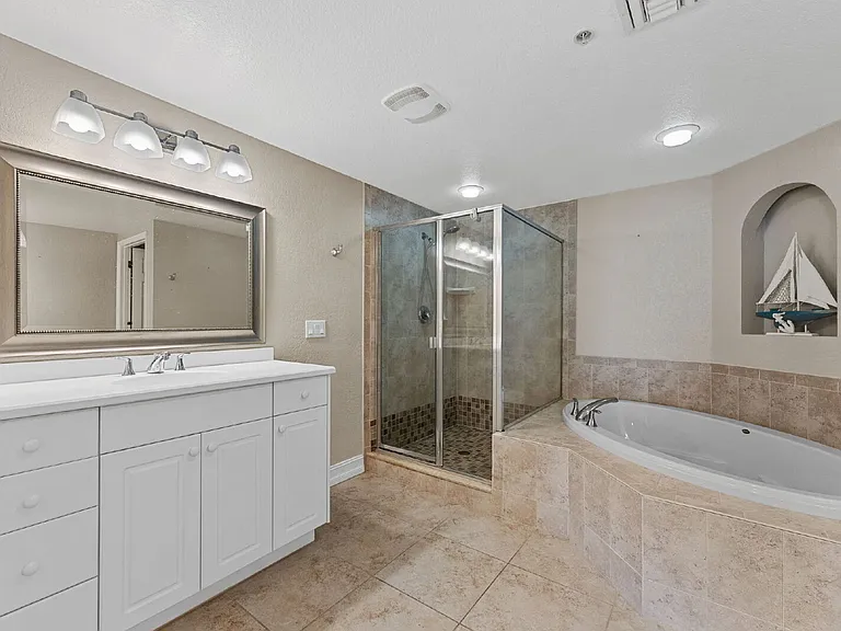 480 Sail Ln #204 — Photo 15