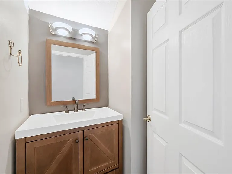 1507 W Windhorst Rd — Photo 13