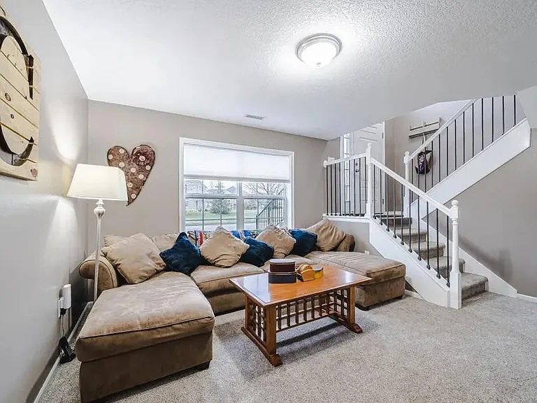 6871 Jack London Dr — Photo 22