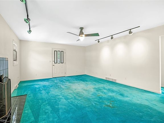 5th image of 4089 Addison Ave NE