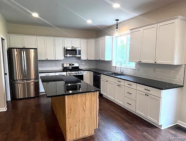 2670 Riley Center Rd, photo 7