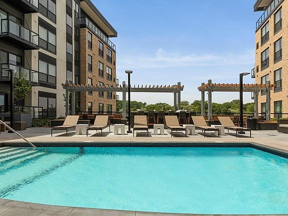 4th image of 11229 Cedar Pointe Dr N #11249