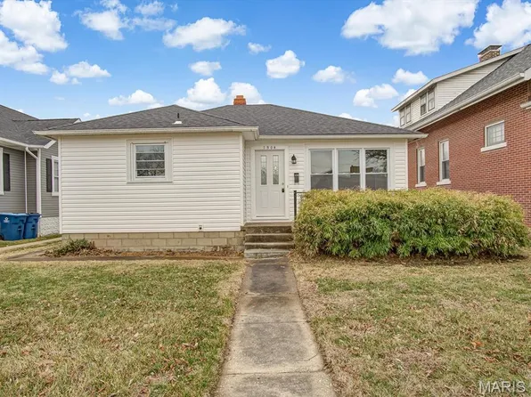 1504 Broadway, Highland, IL 62249