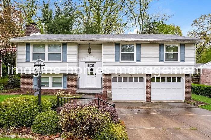 3 bed, 2.5 bath, 1649 sqft, $2,195 — Photo 1