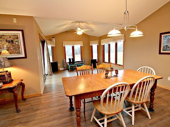5th image of 896 N Red Oak Dr