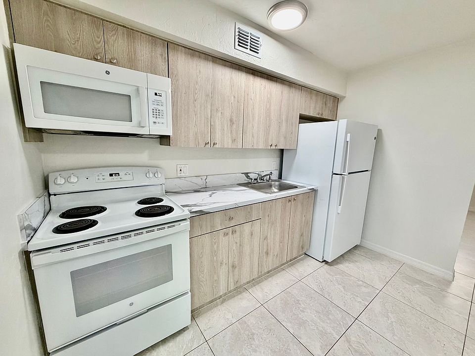 1st image of 3758 Lora St #2