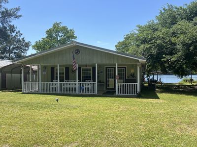 686 Paradise Island Dr, Defuniak Springs, FL, 32433