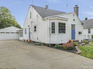 4862 Walton Ave SW, Wyoming, MI 49548