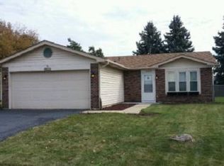 1100 Norwood Ln, Aurora, IL 60504