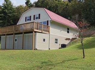9907 Fortune Ridge Rd, Bent Mountain, VA 24059
