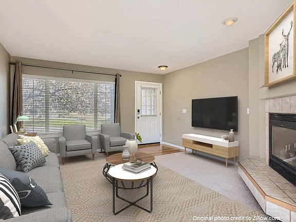 Living room (Virtually staged)