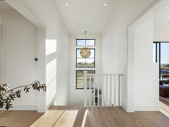 4th image of 2055 Live Oak Farm Lane