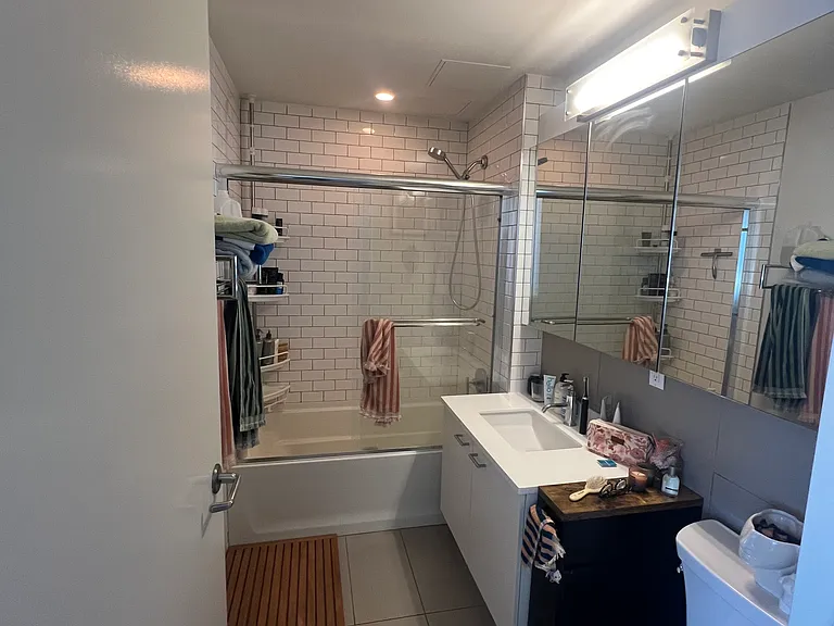568 Union Ave #3P — Photo 8