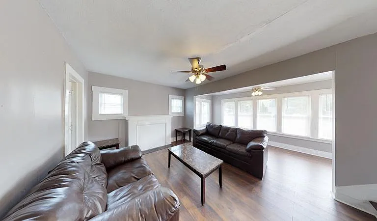 240 Lorraine Ave — Photo 12