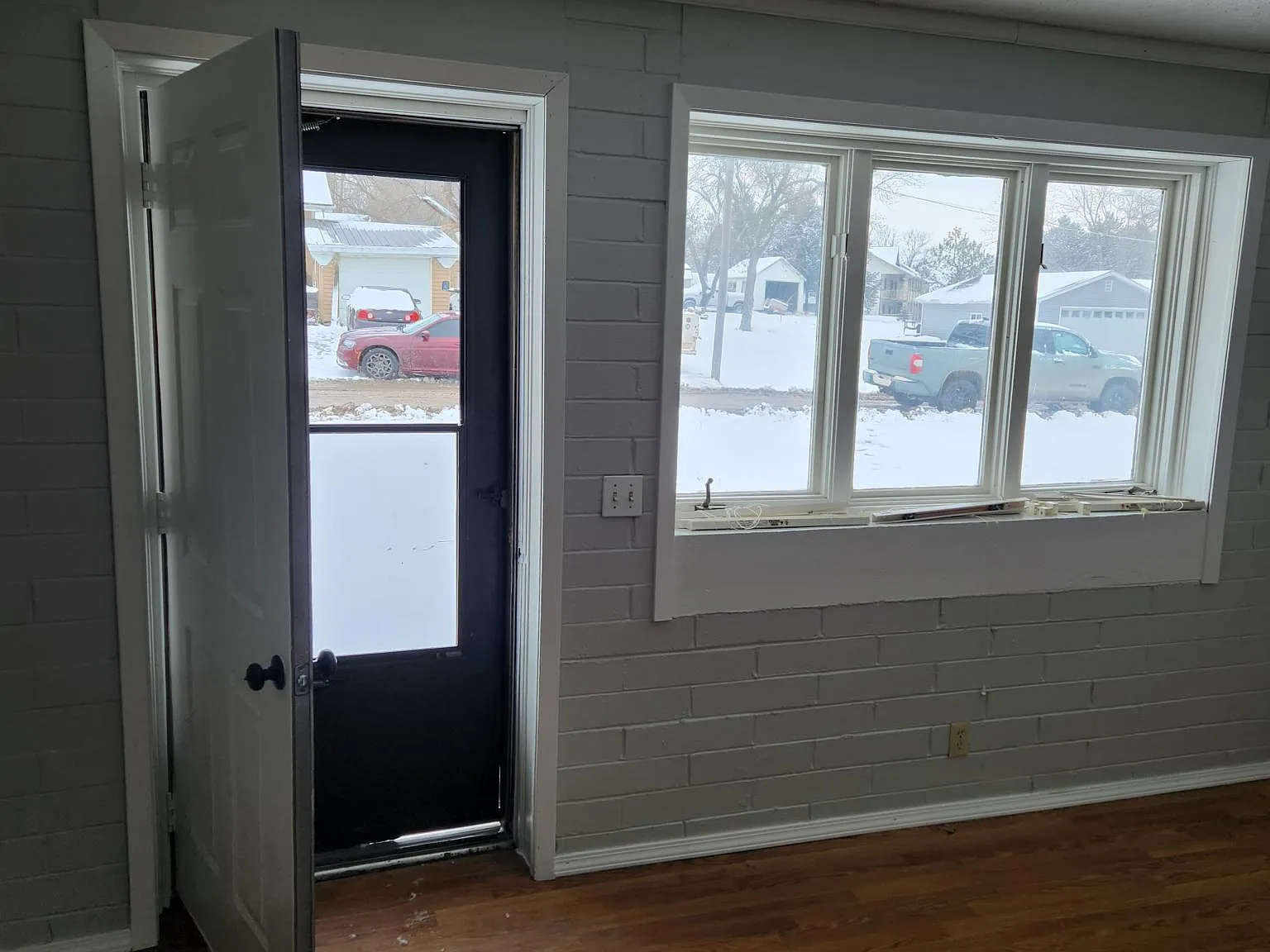 2 bed, 900 sqft, $975 — Photo 2