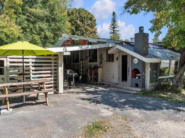 12 Luffman Rd, Tweed, ON K0K 2L0