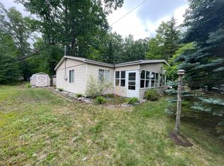111 Kirkwood Dr, Roscommon, MI 48653