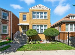 8424 S Essex Ave, Chicago, IL