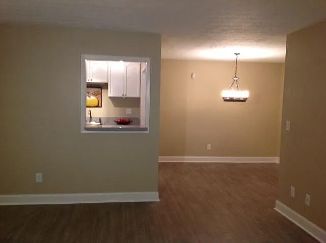 1401 Vicksburg Pl — Photo 7