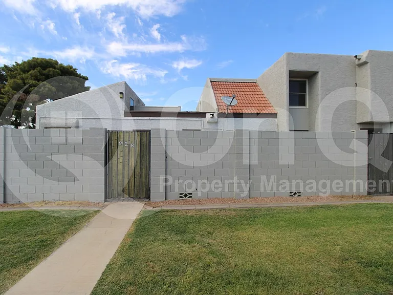 928 E Diamond Dr — Photo 10