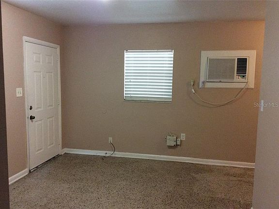 5th image of 1406 E Seneca Ave APT A