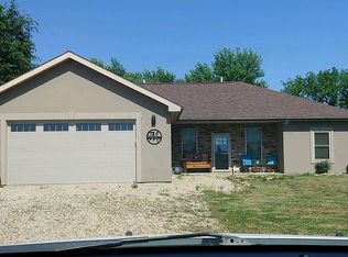 979 Fauna Rd SW, Burlington, KS 66839