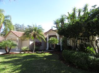 5098 Cross Pointe Dr, Oldsmar, FL 34677