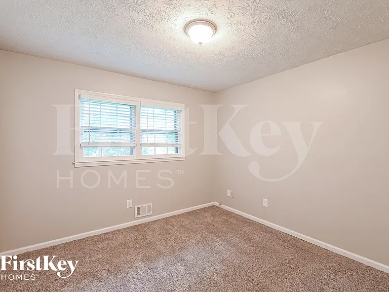 4353 Hale Pl — Photo 12