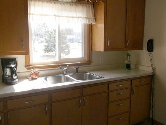 5th image of 915 S 17th Ave