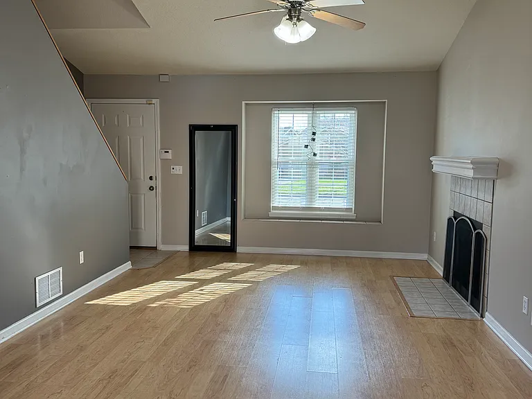 4008 W 26th Ter — Photo 5