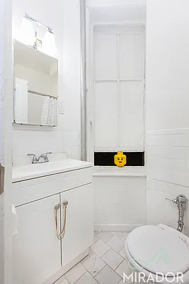 Rented by Mirador Real Estate | media 20