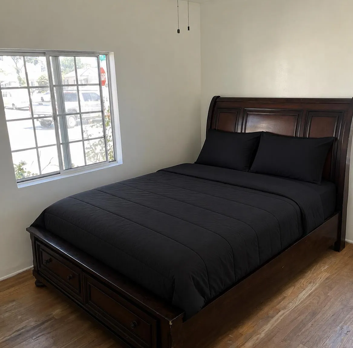 1 bed, 1.0 bath, 5974 sqft, $2,274 — Photo 2