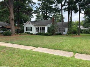 1303 W 26th Ave, Pine Bluff, AR 71603