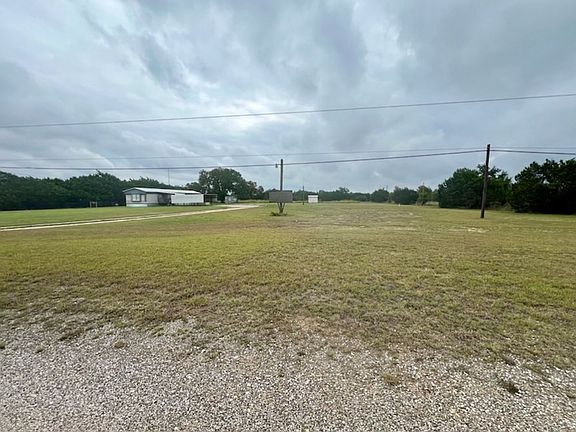5th image of 4819 N Highway 281
