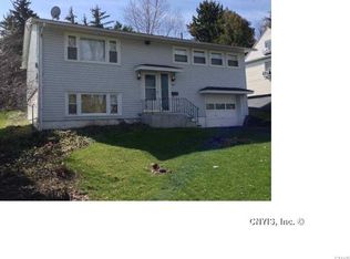 102 Phillips Rd, Syracuse, NY 13214