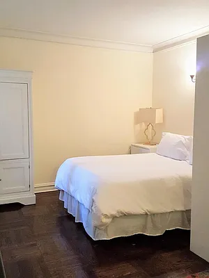 Rented by Apartment Luxe Realty Group, Inc | media 11