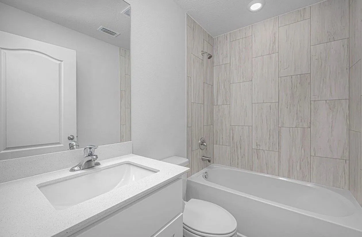 3 bed, 1270 sqft, $2,250 — Photo 3